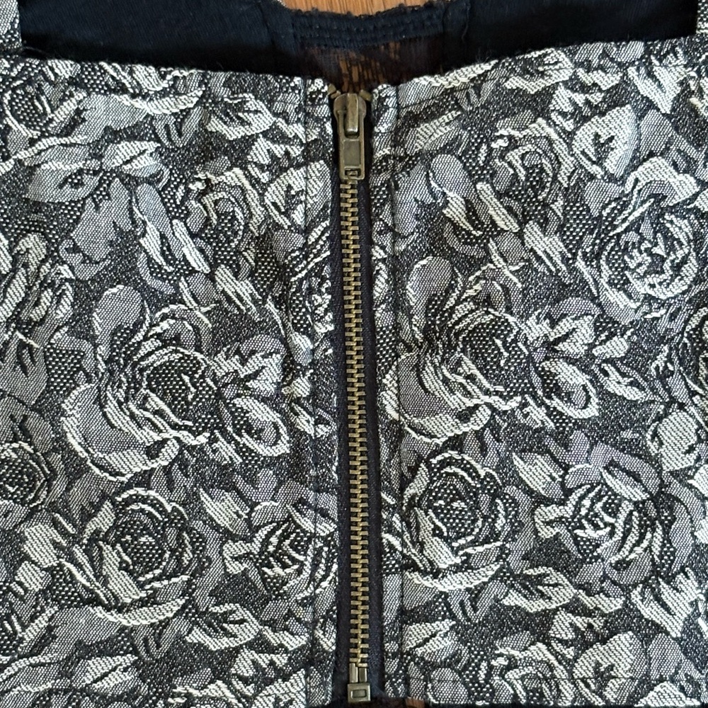 Urban Outfitters Pins & Needles Black & Cream Lace Bralette BraletteTop - Picture 4 of 7